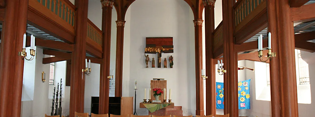 Innenansicht der der Elisabeth-Kirche in Brunstorf